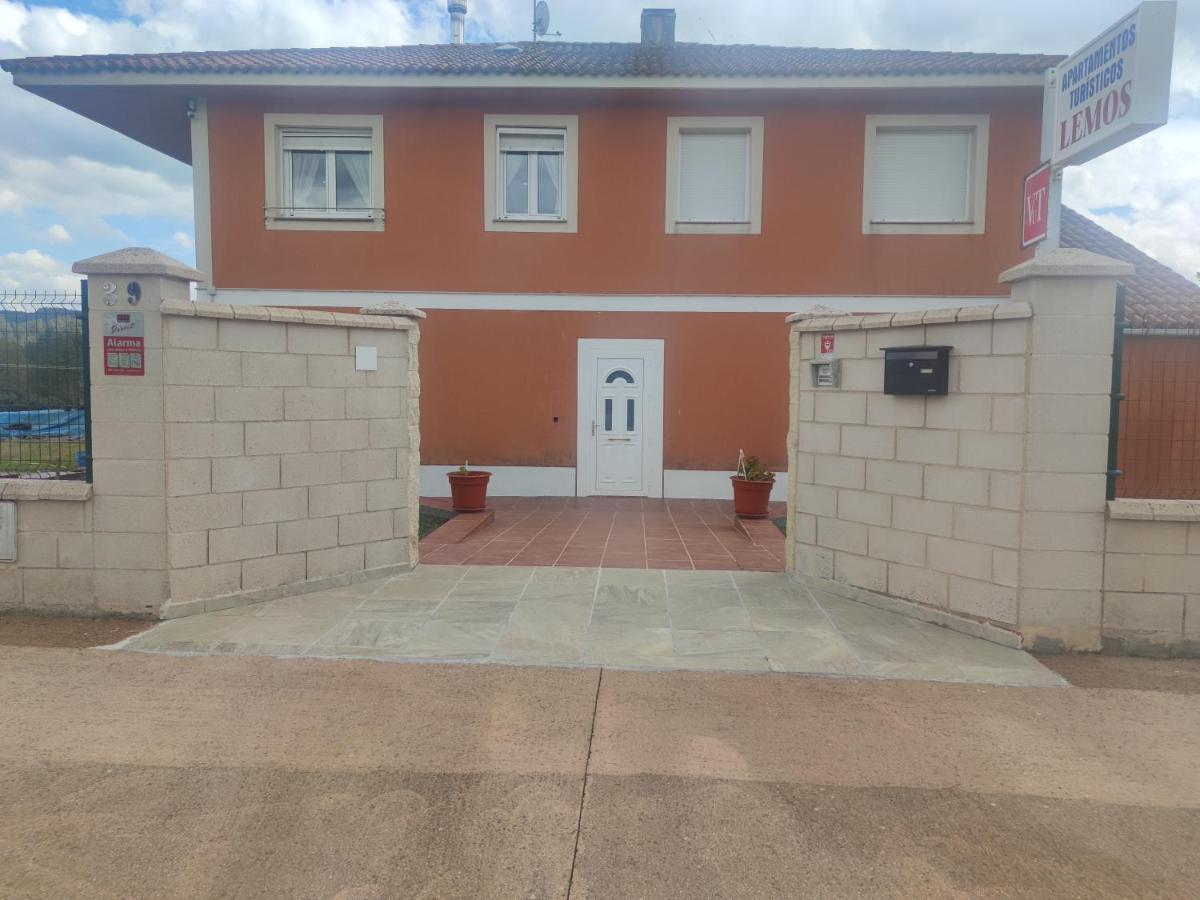 Apartamentos Turisticos Lemos О Педрусо Екстериор снимка